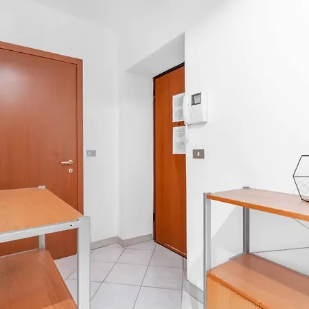 Apartment Its - Monza 109 *